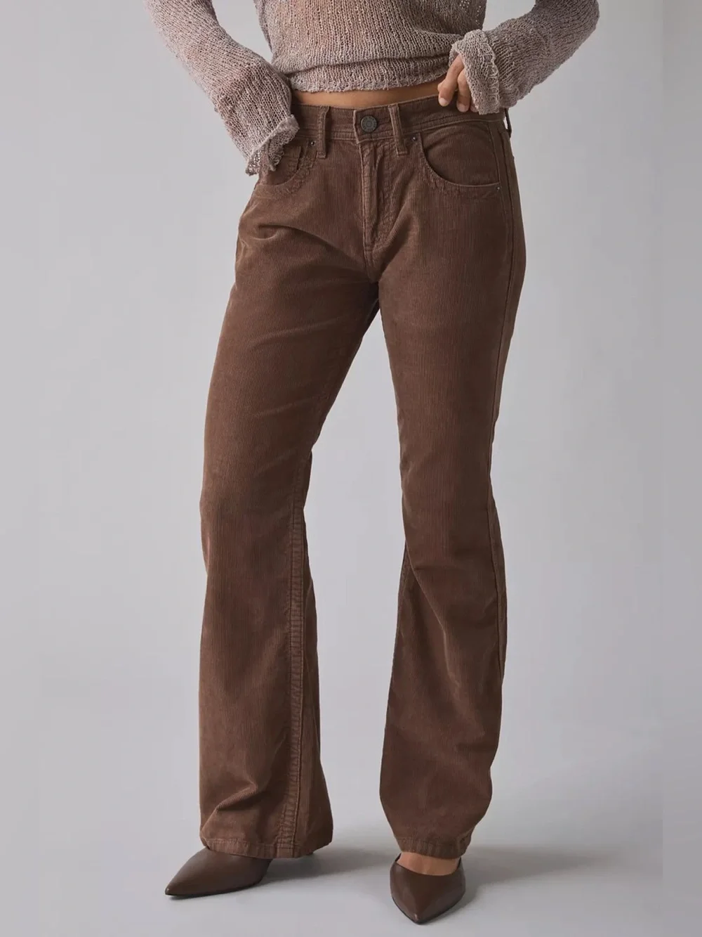 UO BDG Teo Relaxed Low-Rise Bootcut Corduroy Pants - Picture 1 of 5